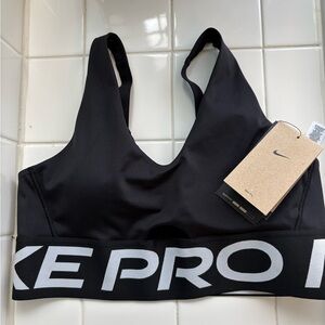 NWT Nike Pro Indy Plunge Women's Medium Support Padded Sports Bra Sz Medium $55